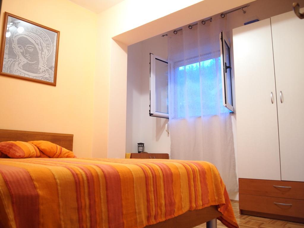 Holiday Home Oliva Bilice Kültér fotó
