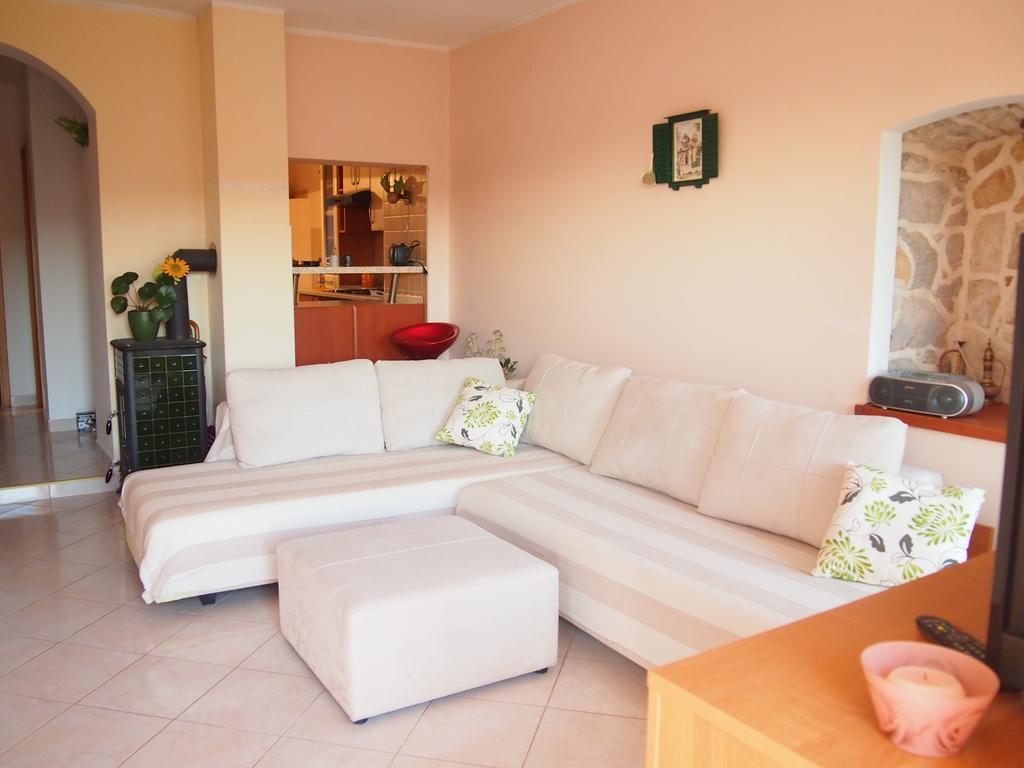 Holiday Home Oliva Bilice Kültér fotó